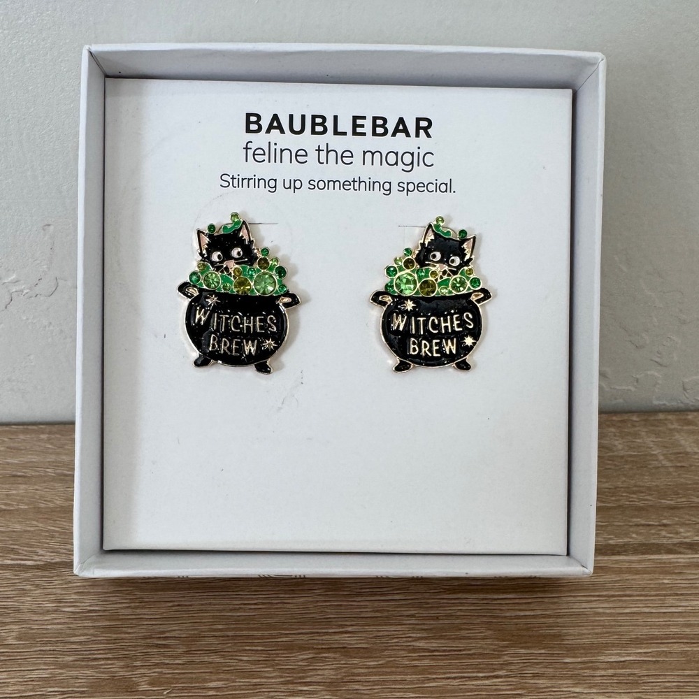 New BaubleBar Feline the Magic Witches Brew Black Cat Halloween Stud Earrings